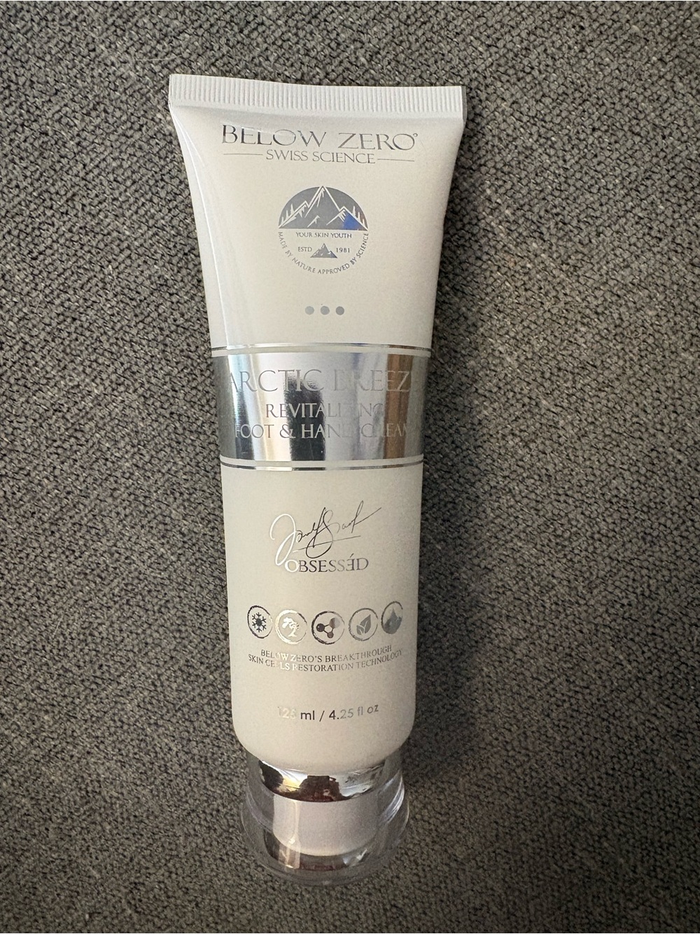 Beloww Zero Arctic Breeze Revitalizing Foot & Hand Cream